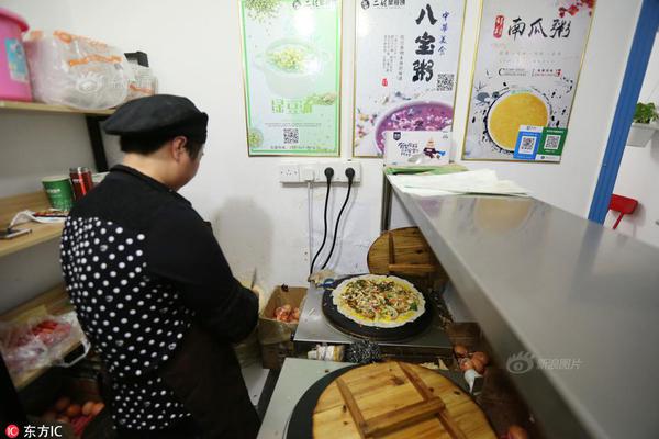 中国小伙当上尼日利亚酋长