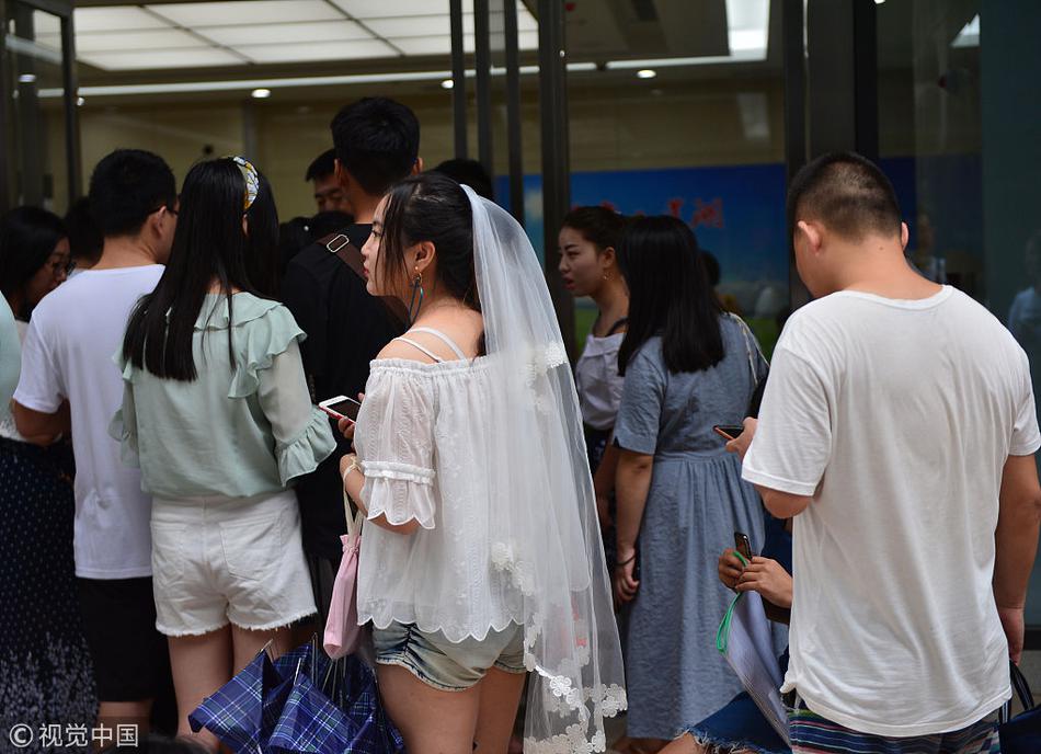 腾讯公布2017年第四季度及全年业绩_稳定挂机宝