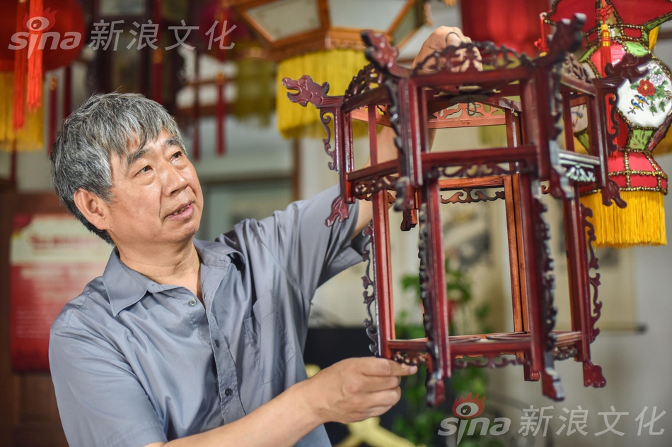 第五套人民币发布 5毛变银色_CN2服务器评测