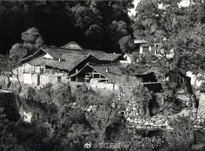 丰田皇冠的新“继承人”曝光！全车纯进口，不输奥迪A6L_云电脑扩容