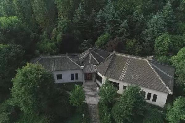 中国制造 | 科幻!这座图书馆把