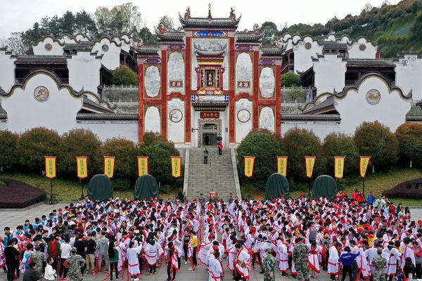 中纪委机关报：为讨好上级将副职叫正职是“语言贿赂”_云服务器SSD硬盘
