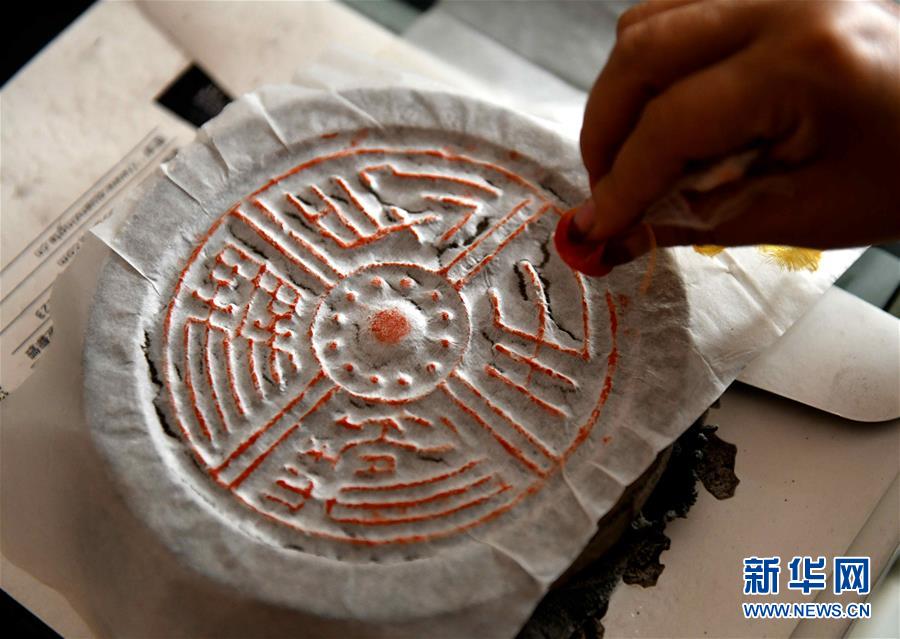 小学霸不愿放假宁可做几张试卷_API服务器