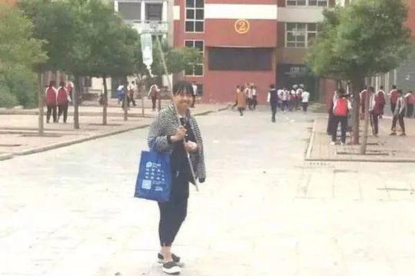 新奔驰刚开1小时差点要了命 4S店:退车不太可能_9929云主机