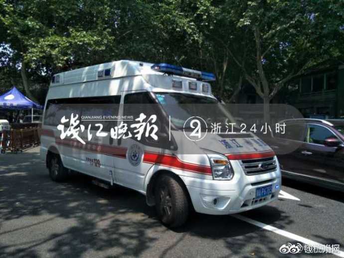 郭台铭赴美将见特朗普 网友:告诉他民进党有多烂_挂机宝TG机器人
