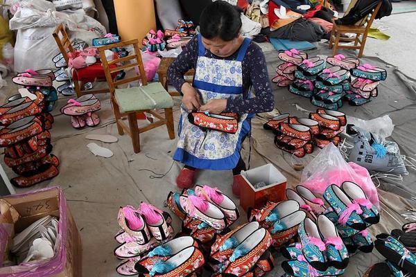 继安卓商店后 探探在App Store下架_云电脑怎么安装