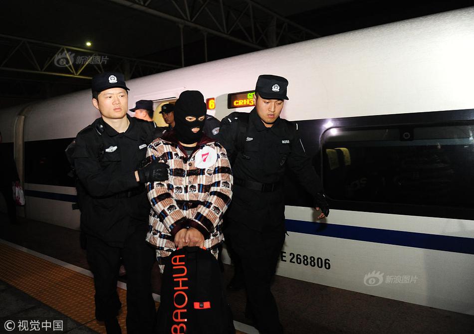 10岁男孩深度昏迷122天,当父母绝望时睁开眼睛,流下了泪水_9929特价VPS