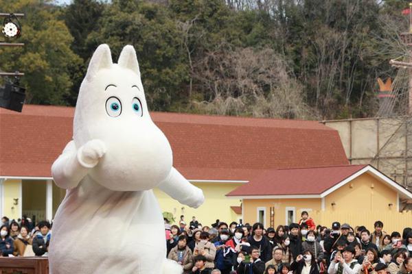 日本明仁天皇将退位 外交部：为中日关系做出过积极贡献_美国CN2服务器回国优化