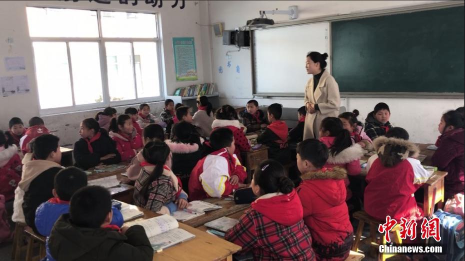吉林长白山高尔夫球场及167套违建别墅拆除 32人被追责_CN2服务器价格