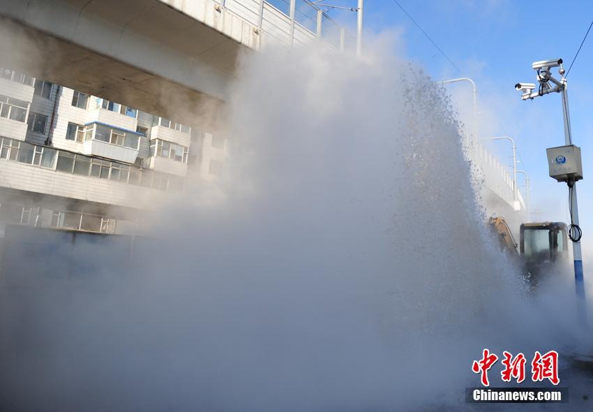 靖州:三桥村惊现疑似秦“镡成之岭”古城墙系列遗址_电脑云主机