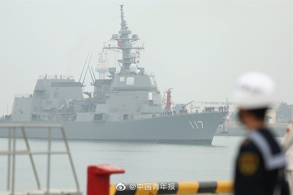 红场举行胜利日阅兵首次合练 部分参阅武器曝光_云终端