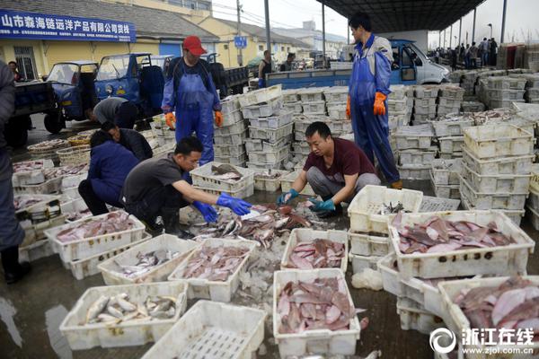 菲律宾总统：不运走垃圾，就丢到加拿大海滩和使馆_云电脑对比