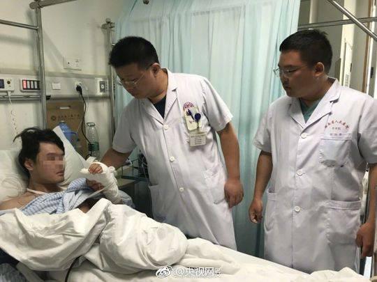 辽宁遭暴雨侵袭致城市内涝 紧急转移12万人