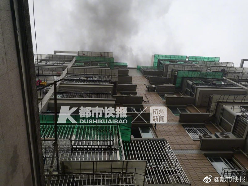 五一一大波车堵在路上 怎么走能避堵?_云电脑带宽要求
