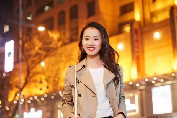 国乒凯旋!刘诗雯亲吻小球迷_云服务器4核8G