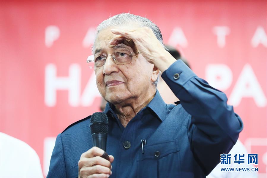 气吹的?彭昱畅腹肌消失,小李子魔鬼训练_香港CN2服务器推荐