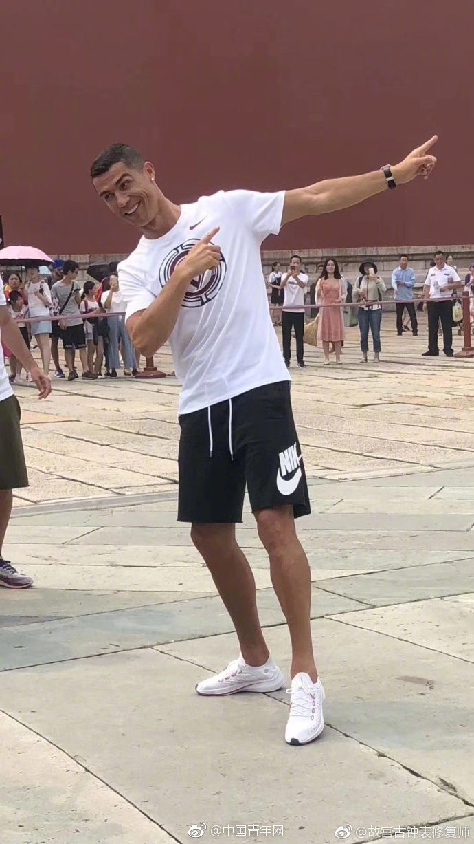 为什么歼-20用减速伞，而F-22不用，是技术落后吗？_云课堂