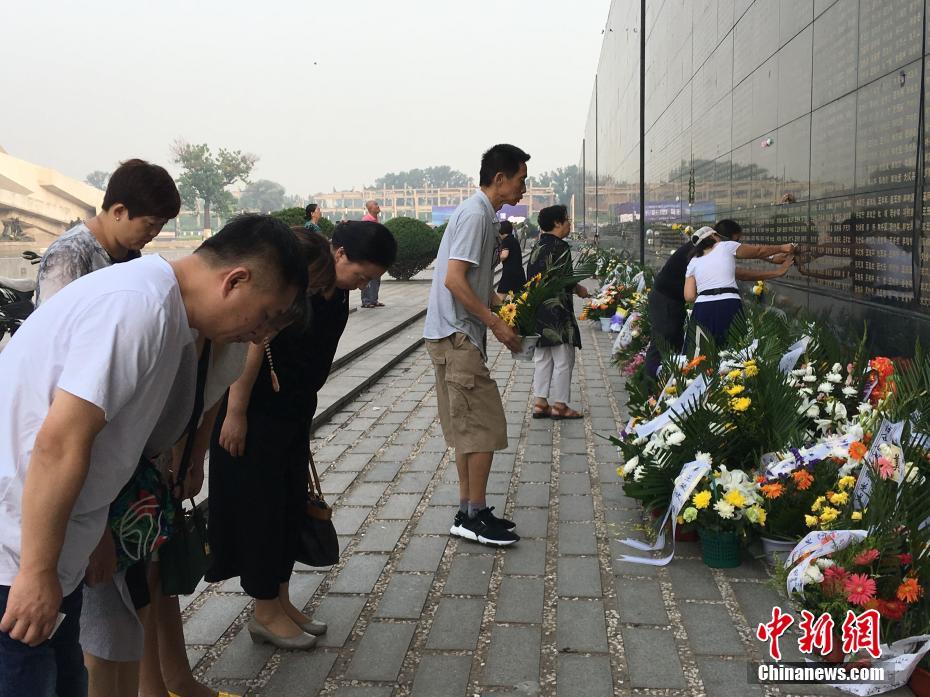 摩托车为消防车开道被扣9分?北京交警称其另有违法_9929弹性云主机