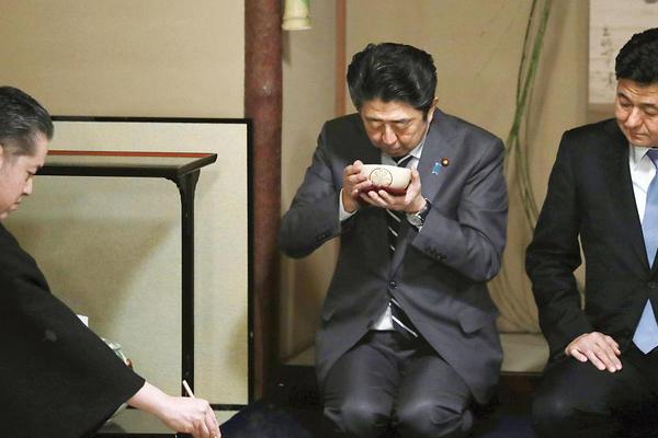 别人的十六岁，居然可以这样……_迷你哆云挂机宝