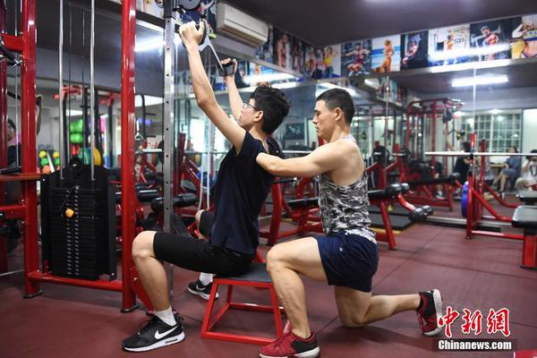 他绑架男童索200万案开庭_云电脑统一运维