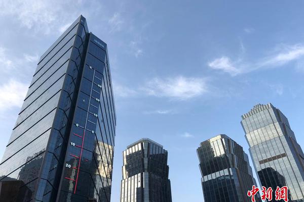 “父姓加母姓”起名现象悄然兴起_CN2服务器多少ping