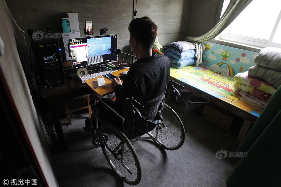 不和实锤？赵丽颖取关前经纪人黄斌 曝资源全被带走_稳定挂机宝