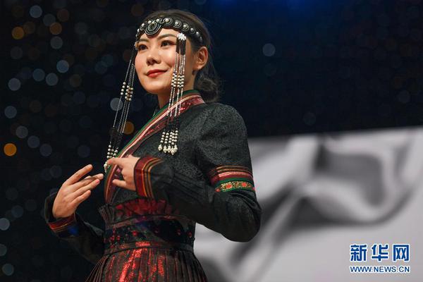 火勇厮杀裁判抢镜 库里致命三分杀死比赛