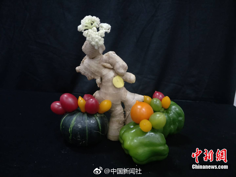 库里手指脱臼!用伤手大血帽!_9929年付