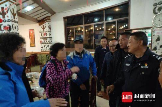 潘粤明被曝恋情后发文 晒与好友欢聚照开心十足_低延迟CN2服务器