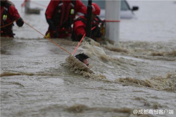 马斯克:特斯拉下一代跑车续航超1000公里