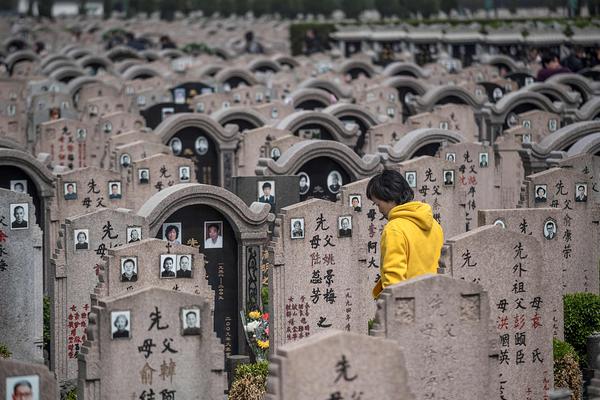 斯里兰卡连环爆炸组织者父亲及兄弟在警方突袭行动中身亡_块存储