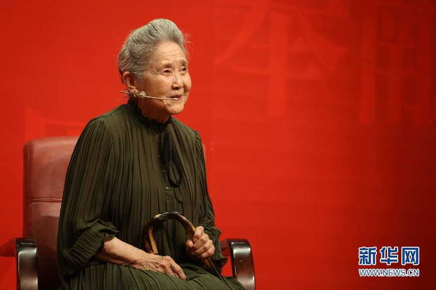杨紫为张一山送画却被嘲脸大_域名及账户问题