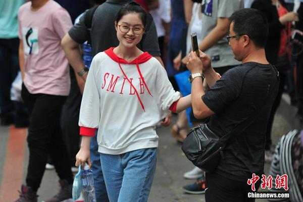 王思聪质押大连合兴投资157.2万股股权_无影云电脑