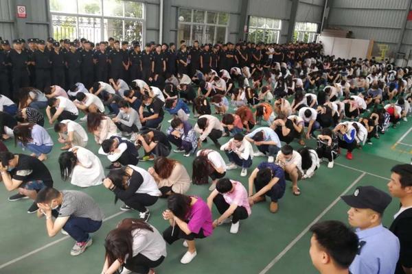 国产大型客机C919通过首飞技术评审_云电脑设计
