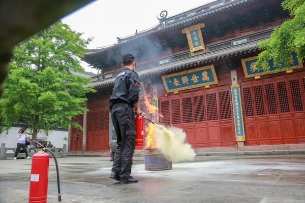 认为自己并没那么重要的安娜伊思·马田_通用型云服务器