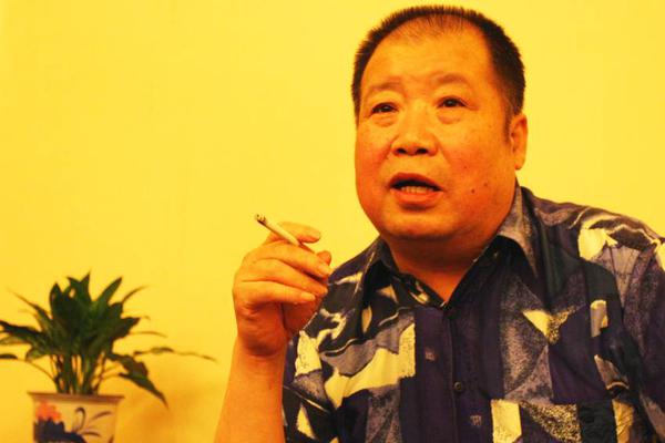 别把孩子当“摇钱树” 童年只有一次_CN2远程开发