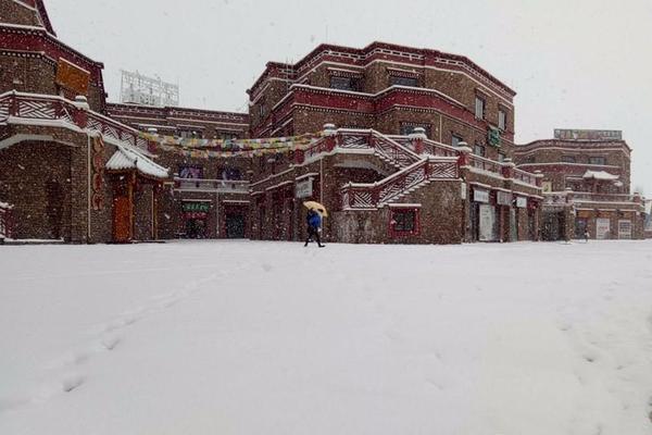 2018年A股高管薪酬榜:年薪整体上涨 独银行业下降_CN2服务器企业应用