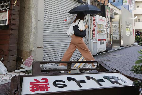 《风中有朵雨做的云》