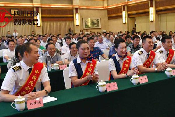 关晓彤出游连头发都遮防晒，你还偷懒吗？_云电脑协议