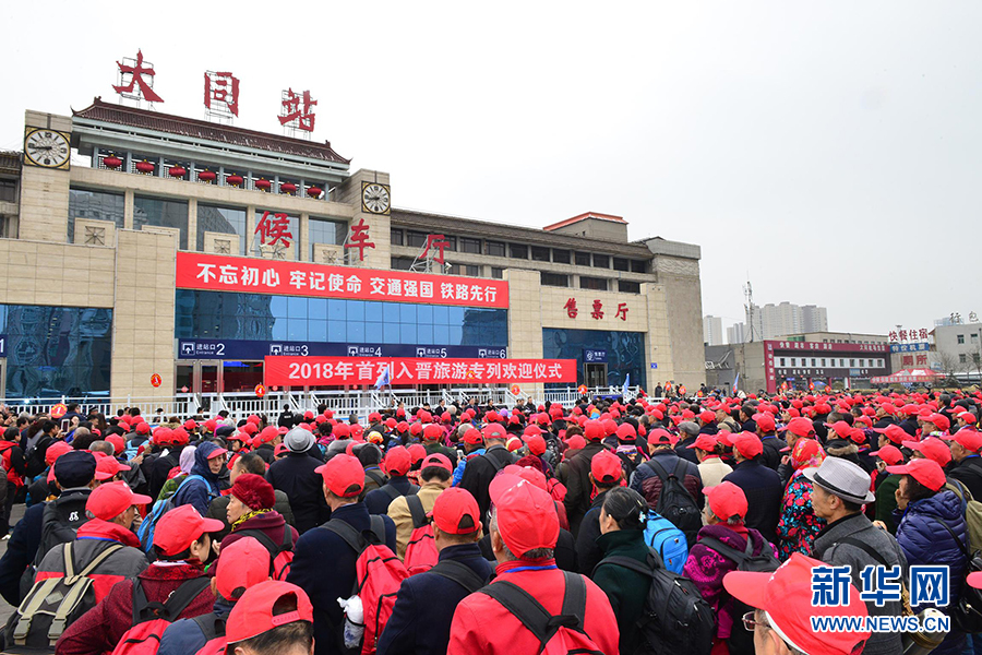 陈嘉庚长孙陈立人向厦门捐赠近百件珍贵文物_香港云服务器公司