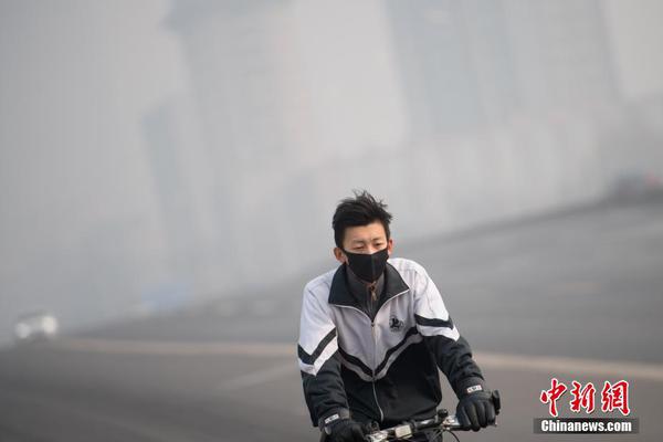 盗版流浪地球幕后黑手落网_挂机宝湖北襄阳