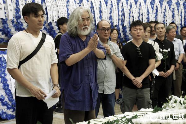 斯诺克世锦赛:手感火热 特鲁姆普领先马奎尔_云电脑加速