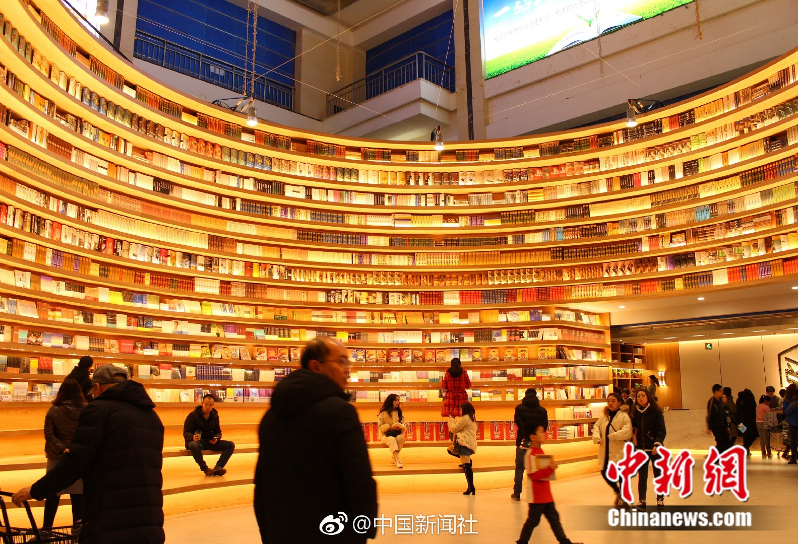 ELLEMEN:这些礼物，才是给男生的浪漫_云服务器4G内存