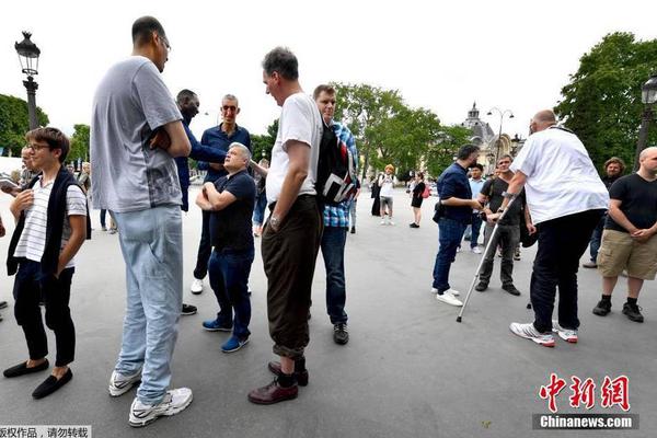 曝中国新轻型坦克已批量服役_云电脑