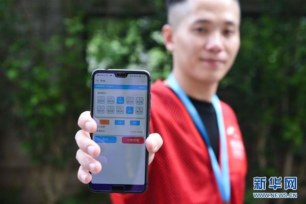 杨受成称赞姚晨人美心善_CUII云服务器