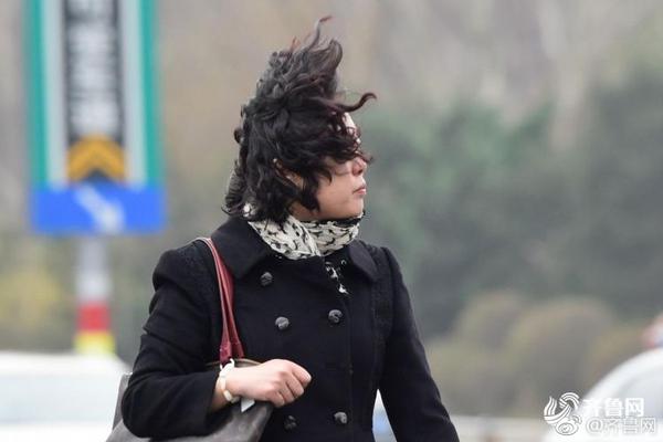 除了更好的产品体验，手机门店还能为年轻人带来什么？_9929远程开发