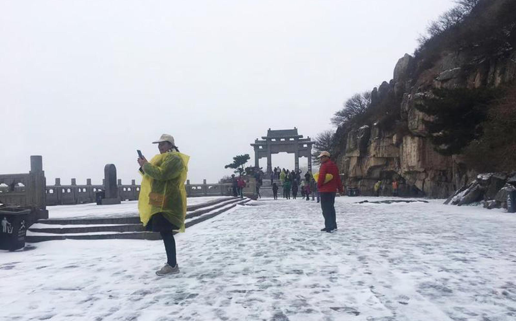 河南小村有个百年面人会，每年一天专卖面人，老艺人凌晨赶路摆摊_9929中小企业