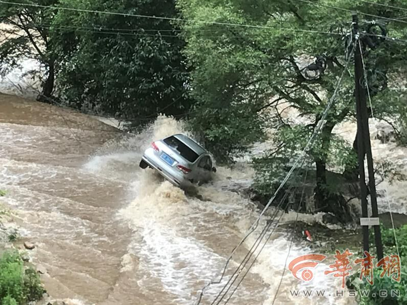 巴菲特这一年遭遇各种雷_图形云电脑