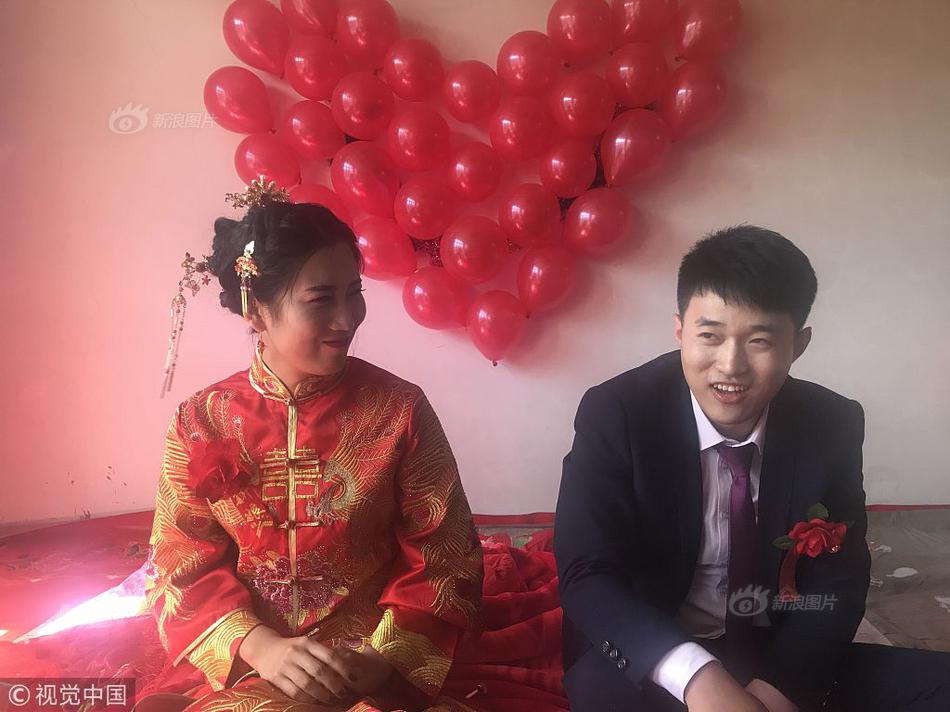 天下第一奇石宴1088道菜 估价6.8亿元_CN2服务器靠谱吗