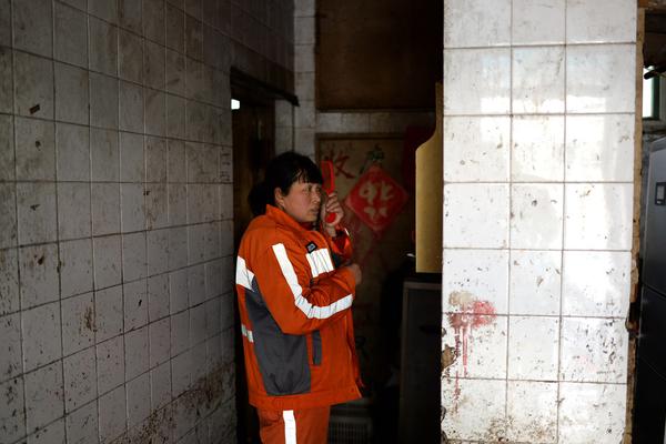 清军与海盗交战的场景(图)_信创云服务器